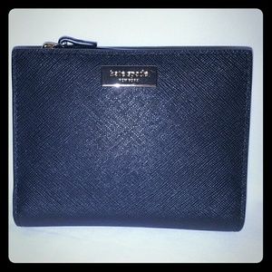 COPY - Nwt Kate Spade Laurel Way wallet